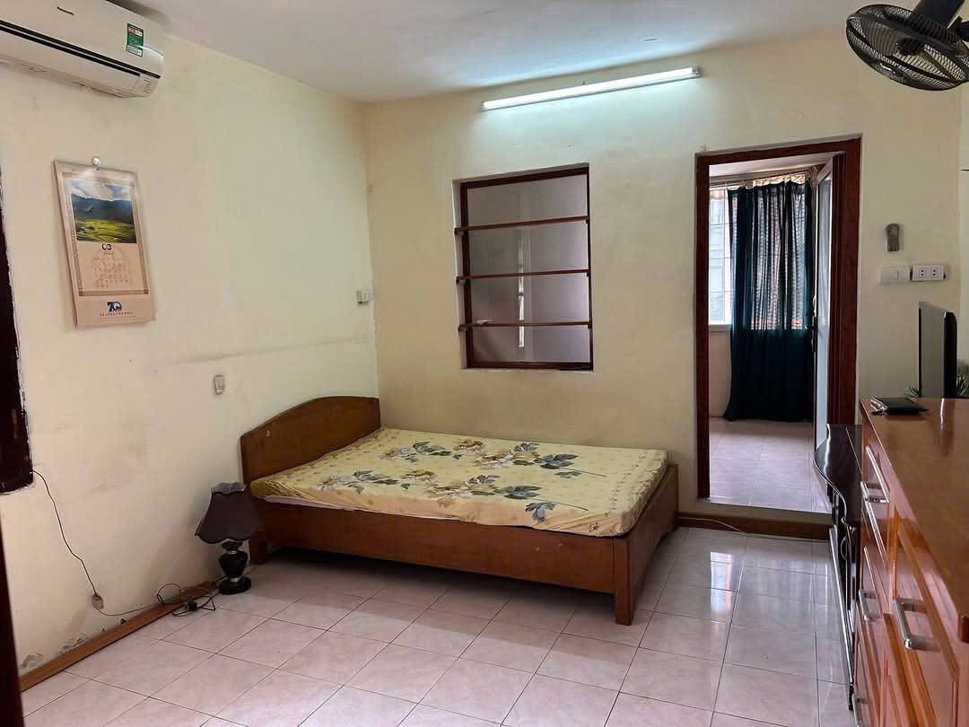 Cho thuê căn hộ Tập thể tầng 4 Khương Thượng 80m2, 3 ngủ, 9 Triệu - Ảnh 3